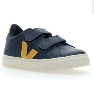 Navy Toddler Veja